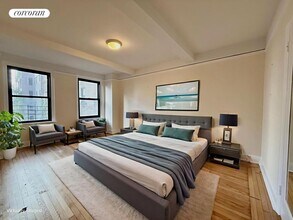 210 E 68th St in New York, NY - Building Photo - Building Photo