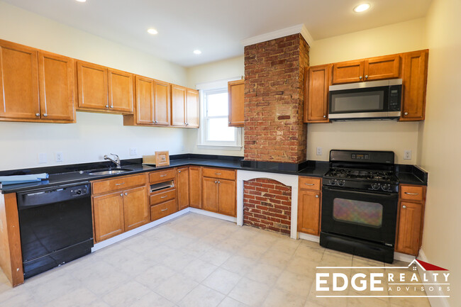 74 Aldie St, Unit 2 in Boston, MA - Building Photo - Building Photo