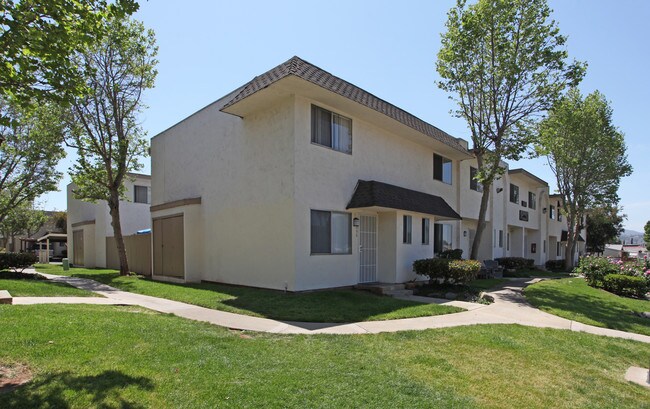 Terre at Bradley in El Cajon, CA - Building Photo - Building Photo