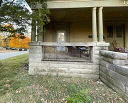 1006 State St, Unit Unit C in Lafayette, IN - Building Photo