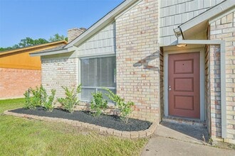 5523 Bridge Forest Dr in Houston, TX - Building Photo - Building Photo