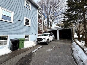 31 Oakley Rd in Watertown, MA - Building Photo - Building Photo