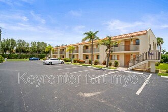 16380 Dublin Cir in Ft. Myers, FL - Building Photo - Building Photo