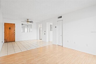 920 N Lake Destiny Rd in Altamonte Springs, FL - Building Photo - Building Photo