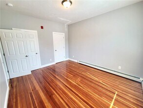 525 Charles St in Providence, RI - Building Photo - Building Photo