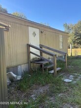 202 2nd Way in Interlachen, FL - Building Photo - Building Photo