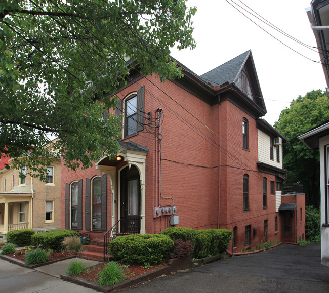 86 Front St in Binghamton, NY - Building Photo - Building Photo