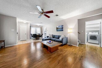 3222 Tamarron Blvd in Austin, TX - Building Photo - Building Photo
