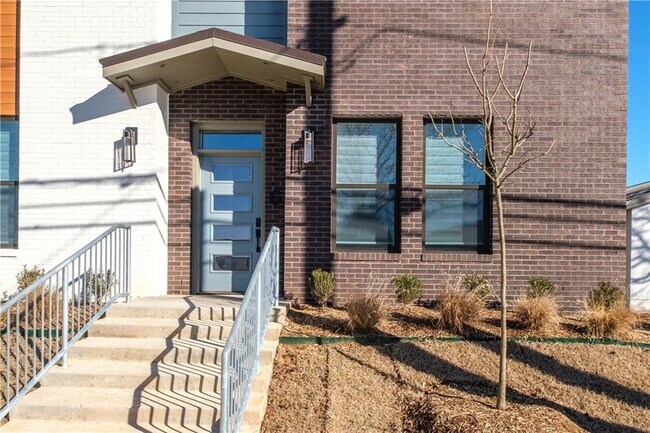 303 Park St in Springdale, AR - Building Photo - Building Photo