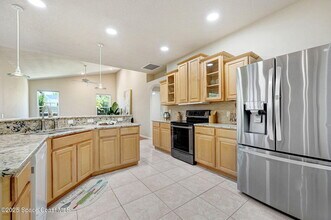 178 Cove Loop Dr in Merritt Island, FL - Building Photo - Building Photo