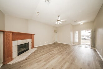 1604 Hazelwood Dr in Norman, OK - Foto de edificio - Building Photo