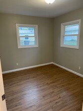 9215 ARISTIDES DR in Louisville, KY - Foto de edificio - Building Photo