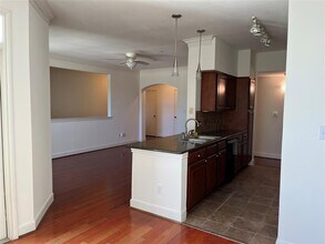 7701 Rialto Blvd in Austin, TX - Building Photo - Building Photo