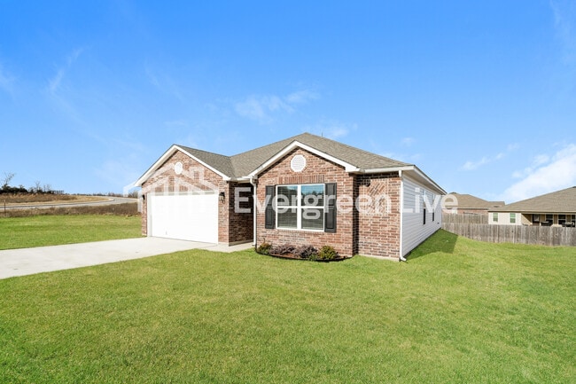 1118 Raven Dr in Claremore, OK - Building Photo - Building Photo