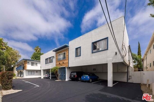 15115 Victory Blvd, Unit Unit 8