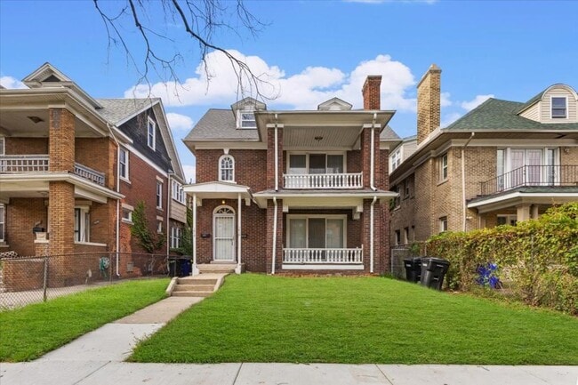 property at 1410 Glynn Ct