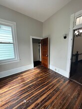 1 E Henry St in Savannah, GA - Building Photo - Building Photo