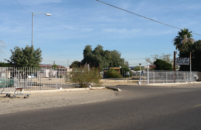 6420 W Myrtle Ave in Glendale, AZ - Building Photo - Building Photo