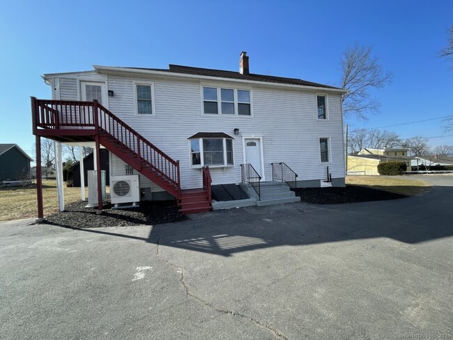 107 Buff Rd in Bristol, CT - Building Photo - Building Photo