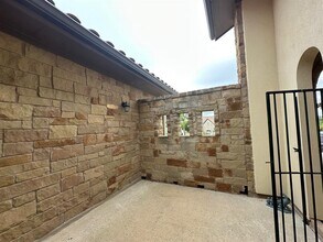 906 Madison Fork Dr in Lakeway, TX - Building Photo - Building Photo