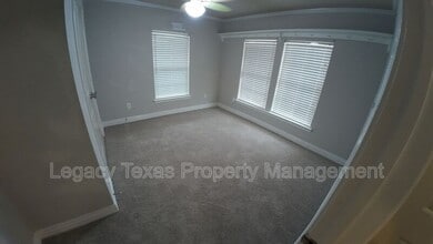 414 Woodard Ave in Cleburne, TX - Building Photo - Building Photo