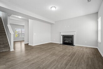 428 Heroit Dr in Spring Hill, TN - Building Photo - Building Photo