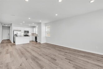2412 Ekvall Dr in Round Rock, TX - Building Photo - Building Photo