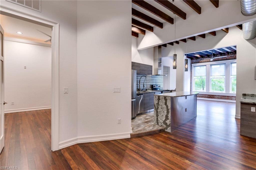 2278 First St in Ft. Myers, FL - Building Photo