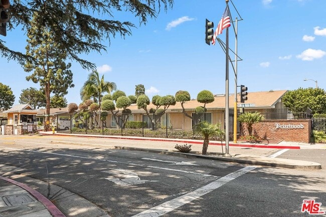 3500 W Manchester Blvd in Inglewood, CA - Building Photo - Building Photo