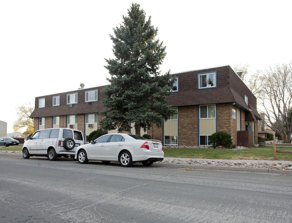 Citadel Arms Apartments in Colorado Springs, CO - Foto de edificio