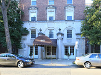 1661 Crescent Pl NW in Washington, DC - Foto de edificio - Building Photo