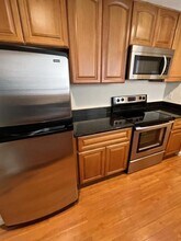 1220 100th Pl NE in Bellevue, WA - Building Photo - Building Photo