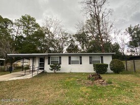 815 La Marche Dr in Jacksonville, FL - Building Photo