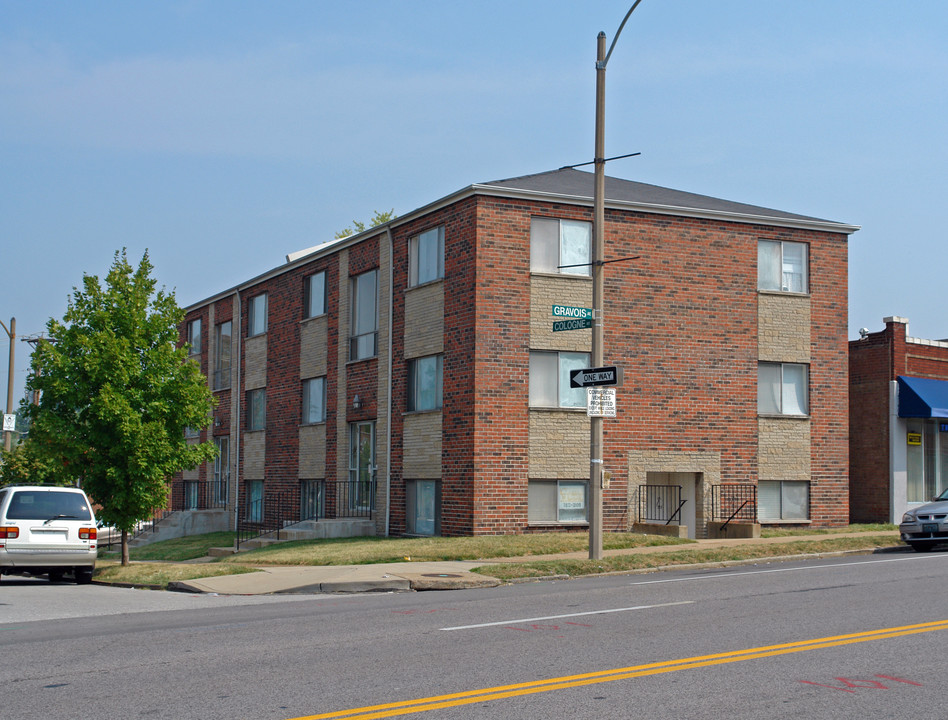 5635 Gravois Ave in St. Louis, MO - Building Photo