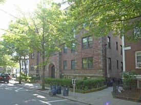 45 Mitchell Pl Apartments