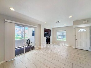 10686 Aderman Ave in San Diego, CA - Building Photo - Building Photo