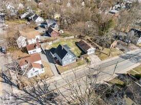185 High St, Unit A in Willimantic, CT - Building Photo