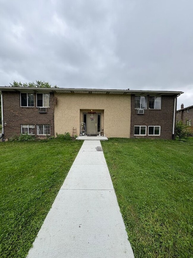property at 6646 Amsel Ave NE