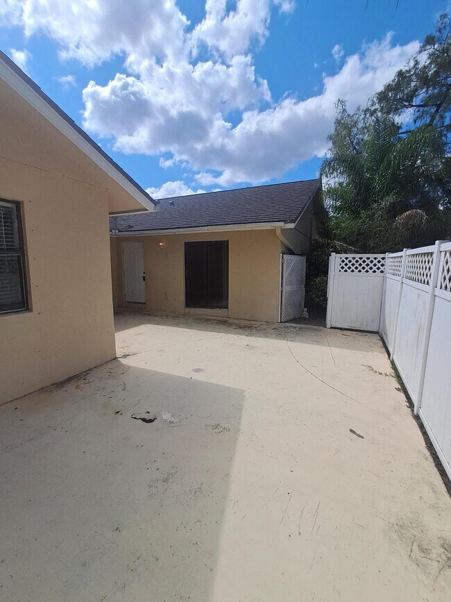 1465 Hawthorne Pl in Wellington, FL - Building Photo - Building Photo