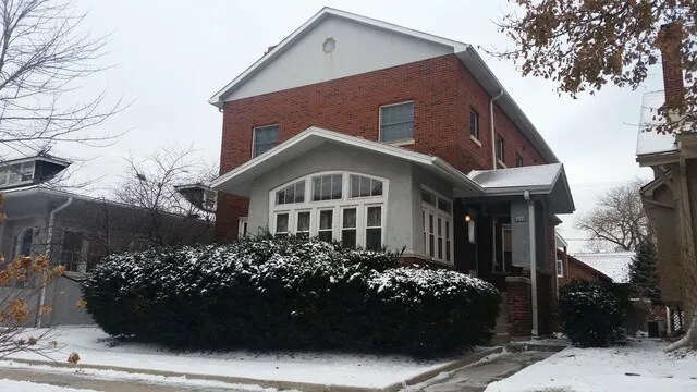 4911 N Bernard St in Chicago, IL - Building Photo