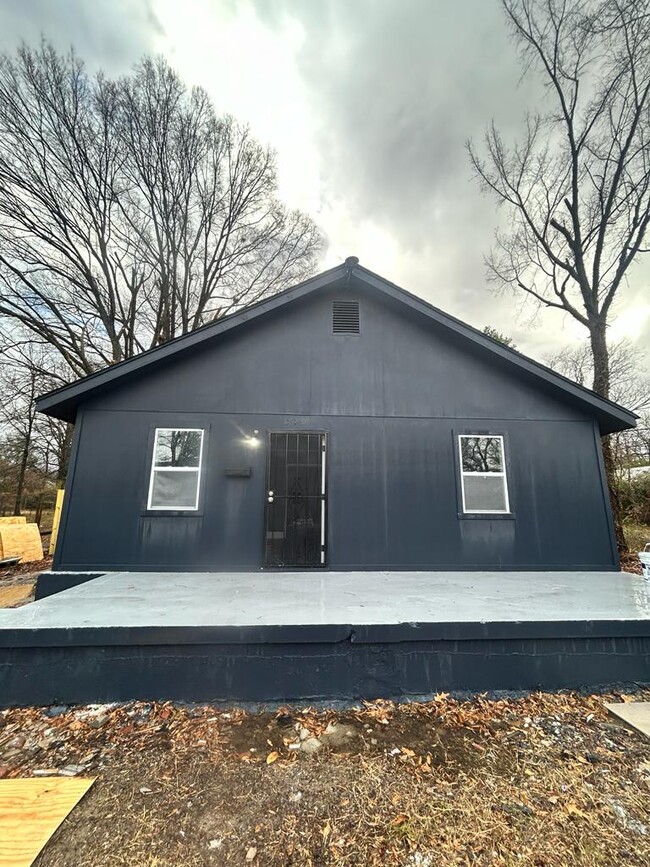property at 860 Inez St