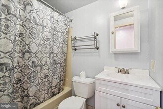 1914 Fairmount Ave in Philadelphia, PA - Building Photo - Building Photo