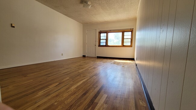 property at 1213 S 4th St