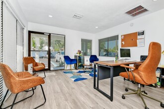 Tandem Living Apartments - Specials Available in Orlando, FL - Building Photo - Building Photo