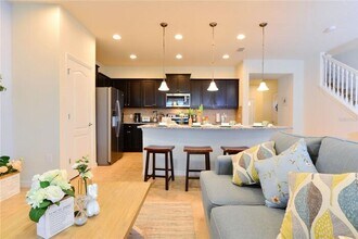 8907 Geneve Ct in Kissimmee, FL - Building Photo - Building Photo