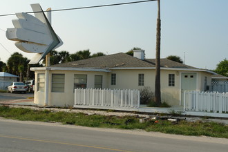 160 Vilano Rd in St. Augustine, FL - Building Photo - Building Photo