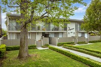 Empress Apartments in Arcadia, CA - Foto de edificio - Building Photo