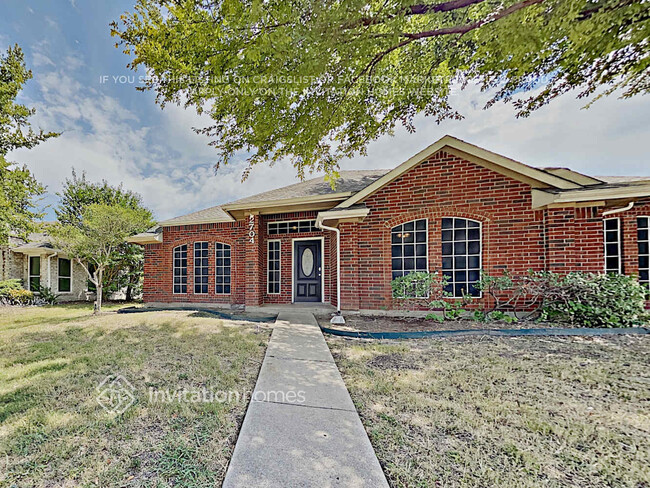 2704 Creek Crossing Rd in Mesquite, TX - Building Photo - Building Photo