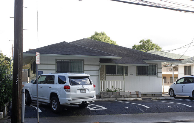 1128 Kamaile St in Honolulu, HI - Foto de edificio - Building Photo