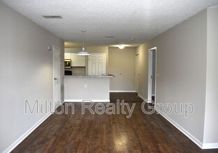 74 Fantasy Ln in Lillington, NC - Foto de edificio - Building Photo